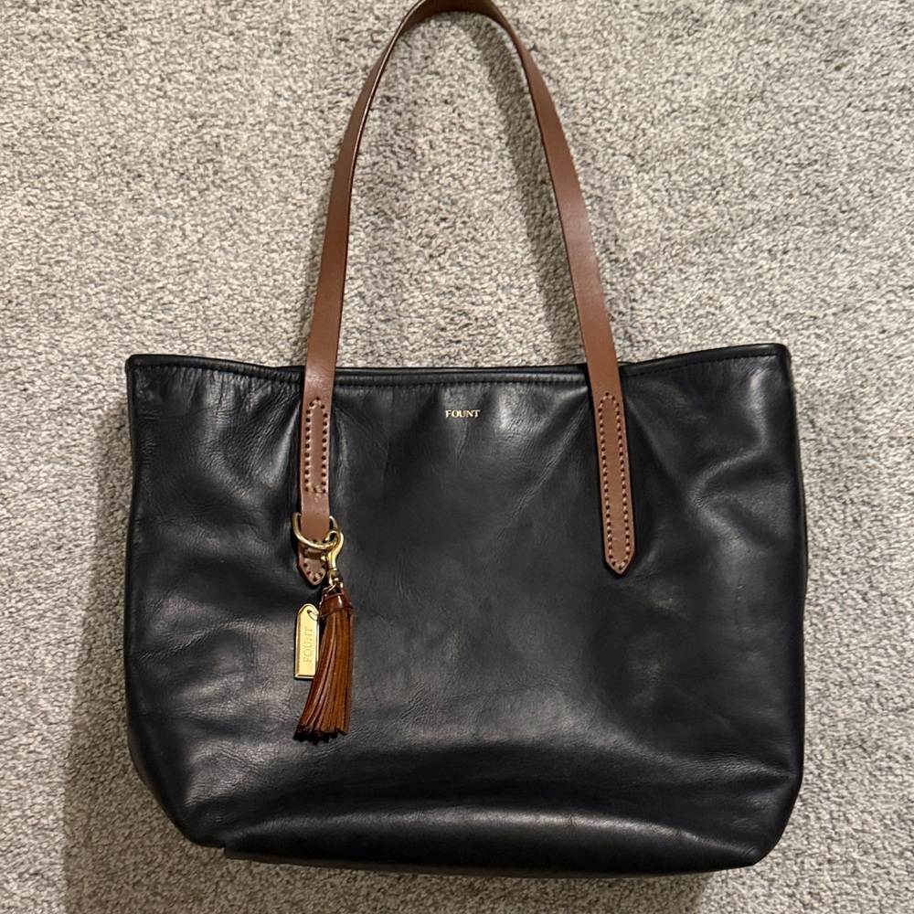Fount Classic Bellfield Tote